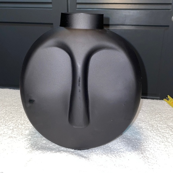 Two-faced matte black glass vase. NWT. Contemporary and unique. - Picture 8 of 9